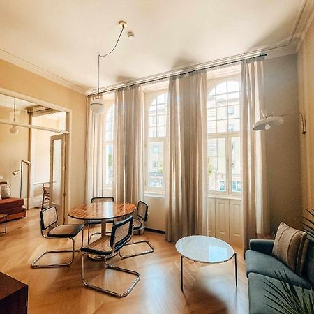 Villa Theatro Heritage Apartments Брага Стая снимка